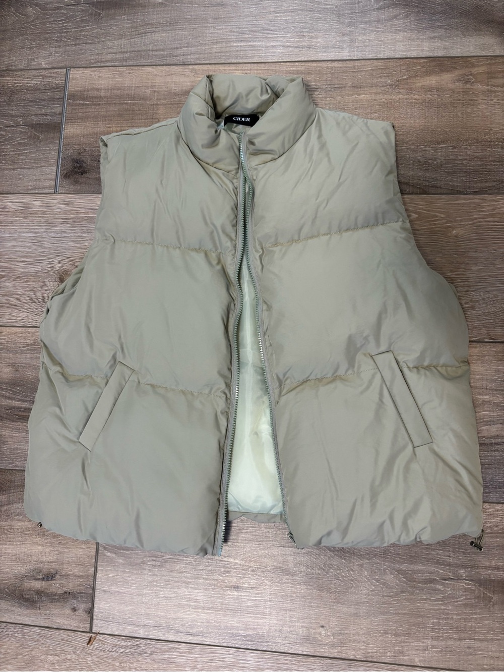 Women’s Green Puffer Vest - Cider